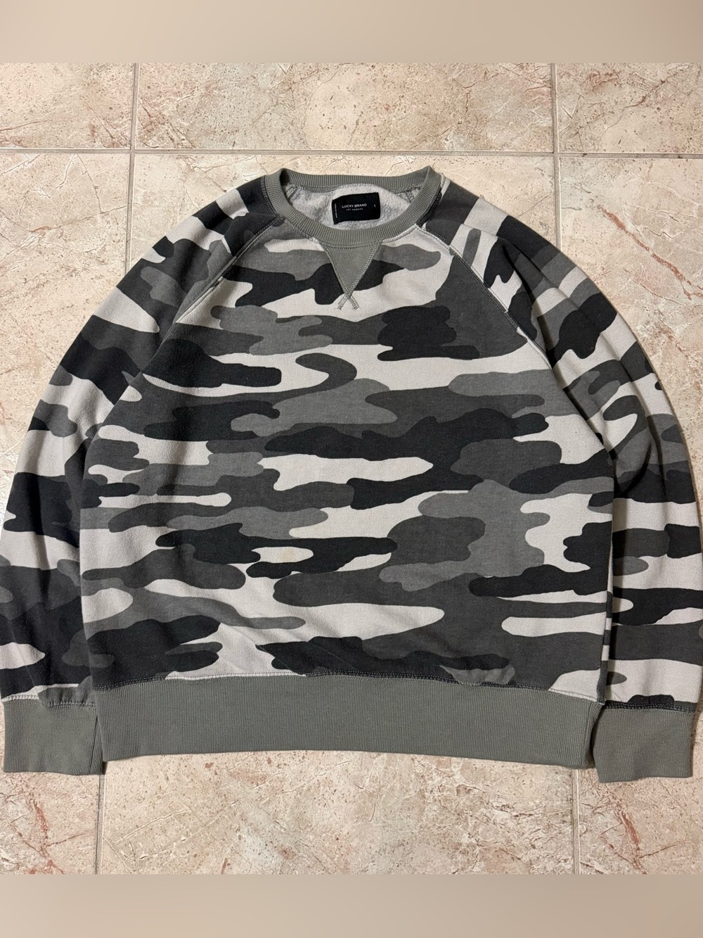 Lucky Brand Men's Gray & Black Camo Crewneck Sweater